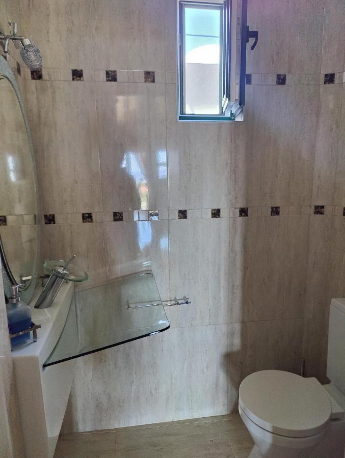 John'S Modern Apartments Artemida Ngoại thất bức ảnh